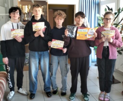  Expert Geniality Show